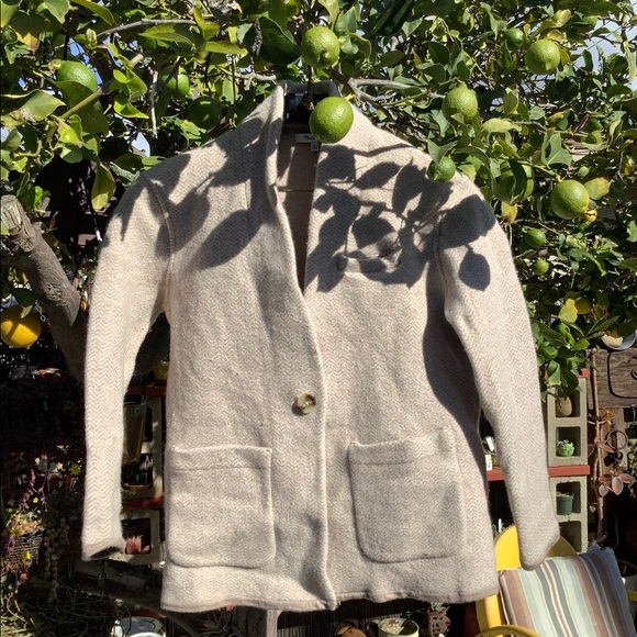 Merino Wool Jacket - Picture 5 of 11